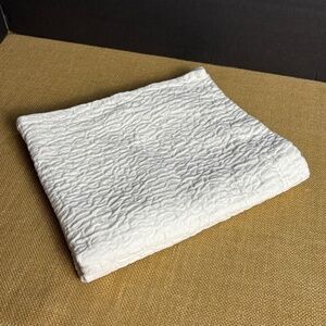 PEACOCK ALLEY Matelasse Std Pillow Sham Egyptian Cotton Discontinued Portugal